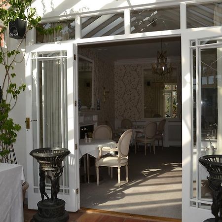 Cranleigh Hotel Reigate Exterior photo