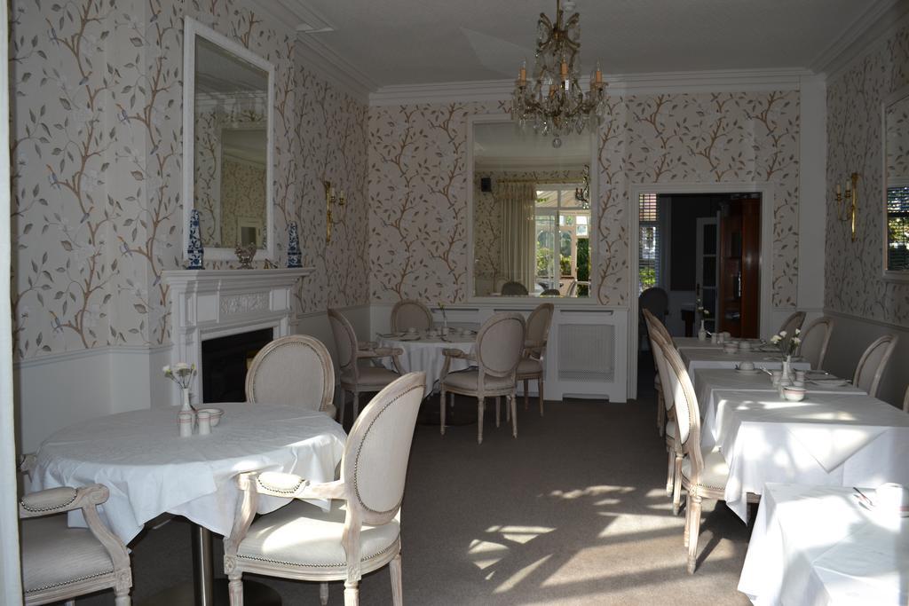 Cranleigh Hotel Reigate Exterior photo